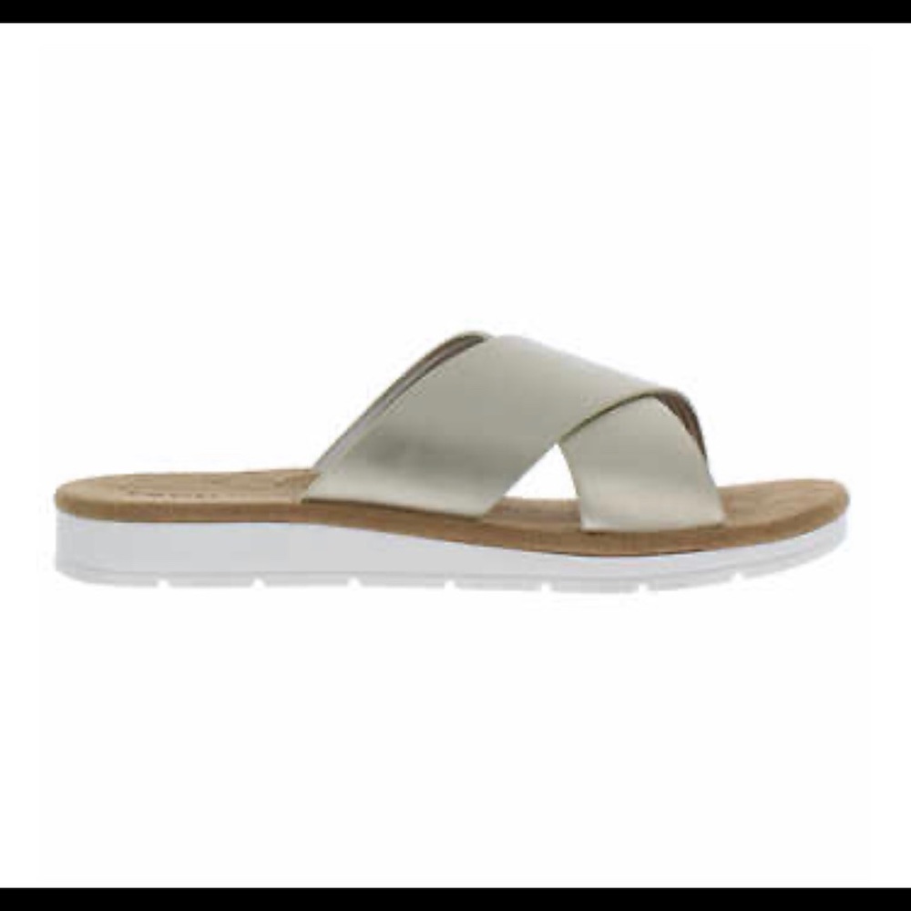 Izod Alyssa Strap- women’s Gold sandals